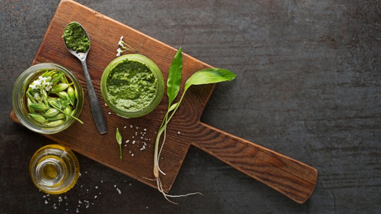 Ail des ours : quels sont les ses bienfaits propriétés et usages en cuisine ? ail des ours en cuisine